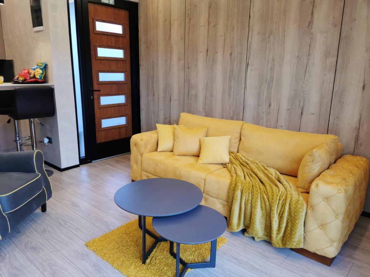 Ehinacea Apartment รทานิ ภายนอก รูปภาพ